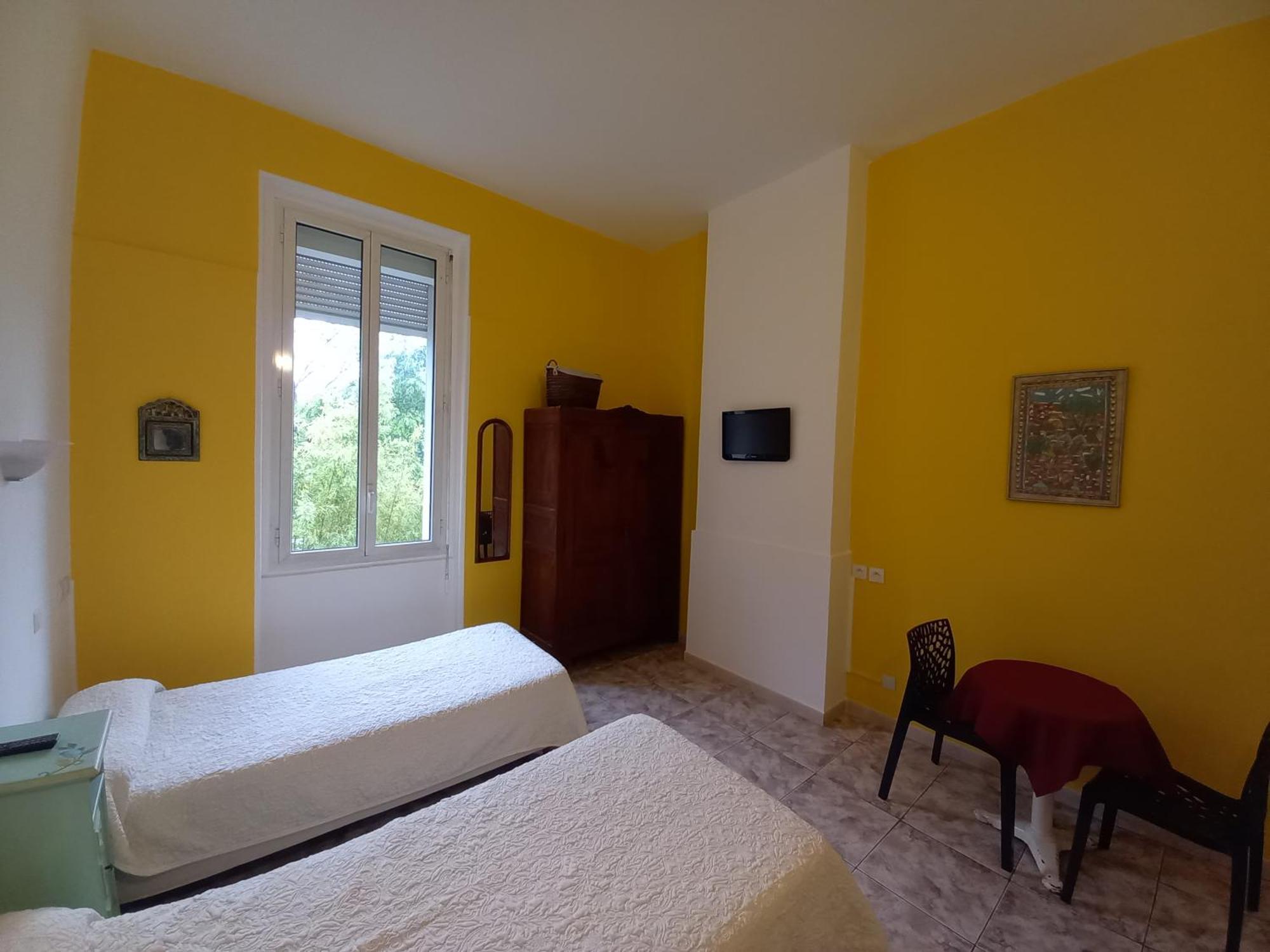 Hotel Acapulco Montpellier Buitenkant foto