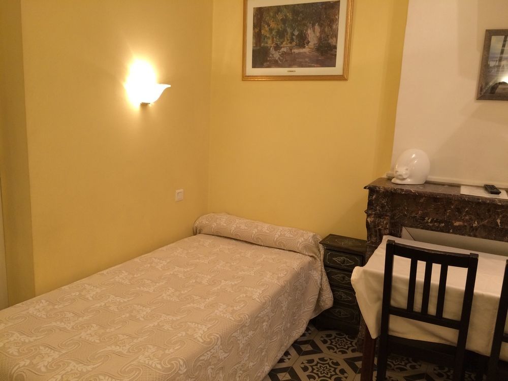 Hotel Acapulco Montpellier Buitenkant foto